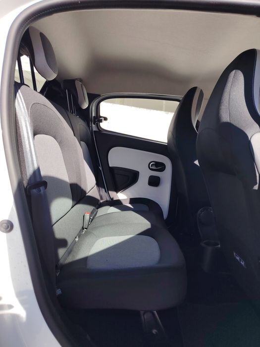 Renoult twingo zee elétrico 2021