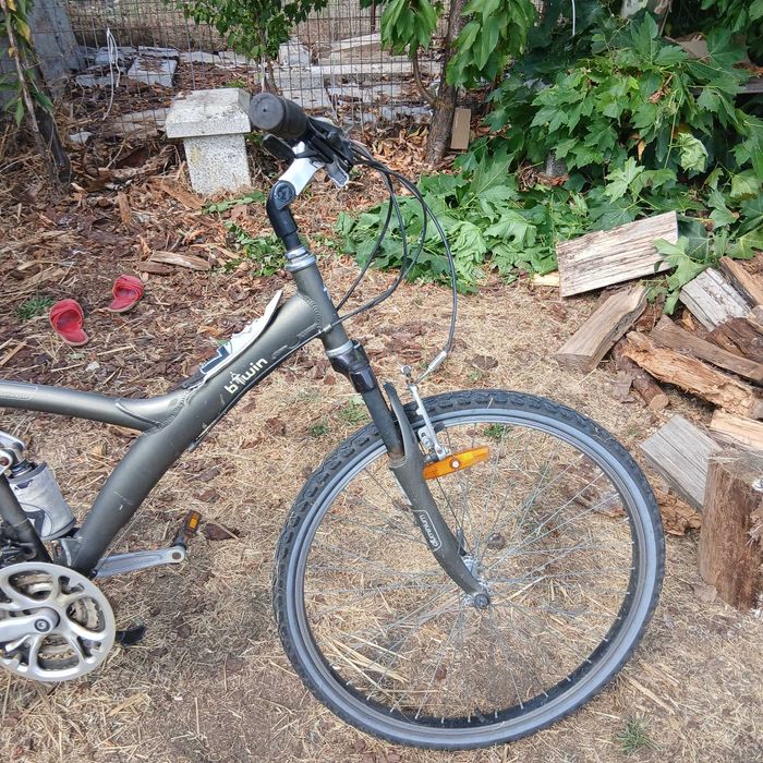 Bicicleta em segunda mão para aproveitamento de peças