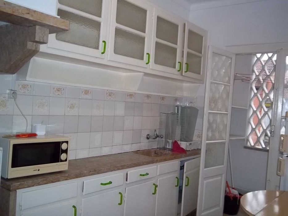 T1 Mobilado E EQUIPADO Junto a muitos TRASNPORTES