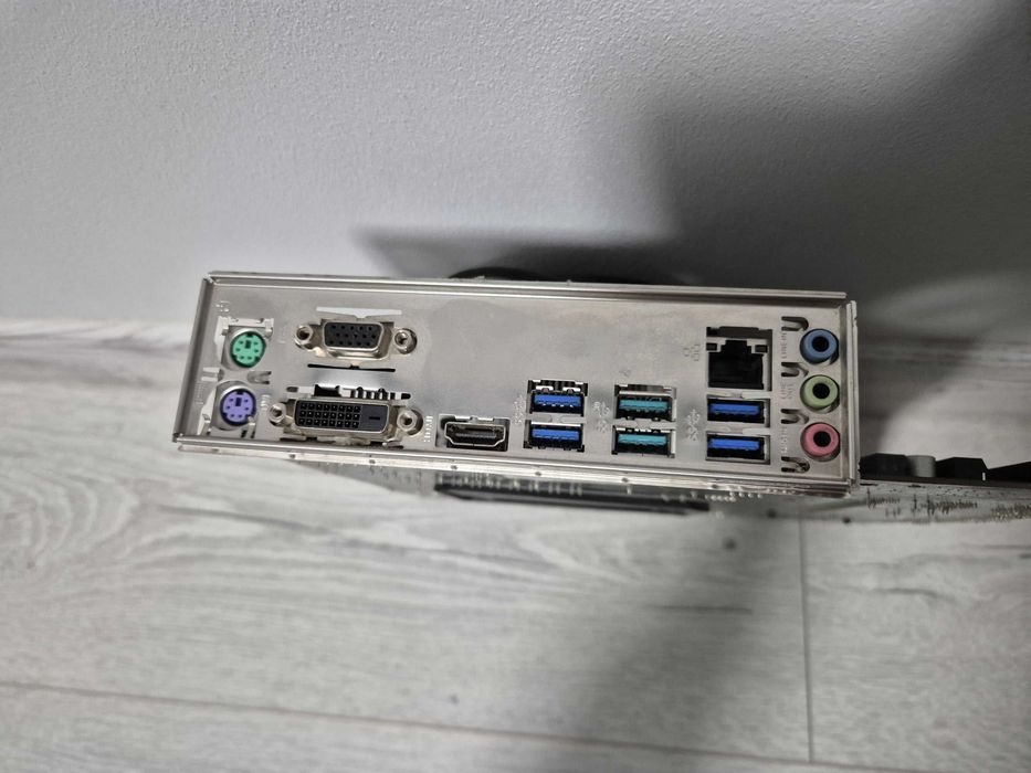 AM4 сет з графікою VEGA11 > Ryzen 5 3400G+плата ASUS B450 mATX.TradeIN