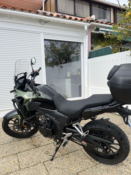 Honda 500X de 2023, com extras incluido