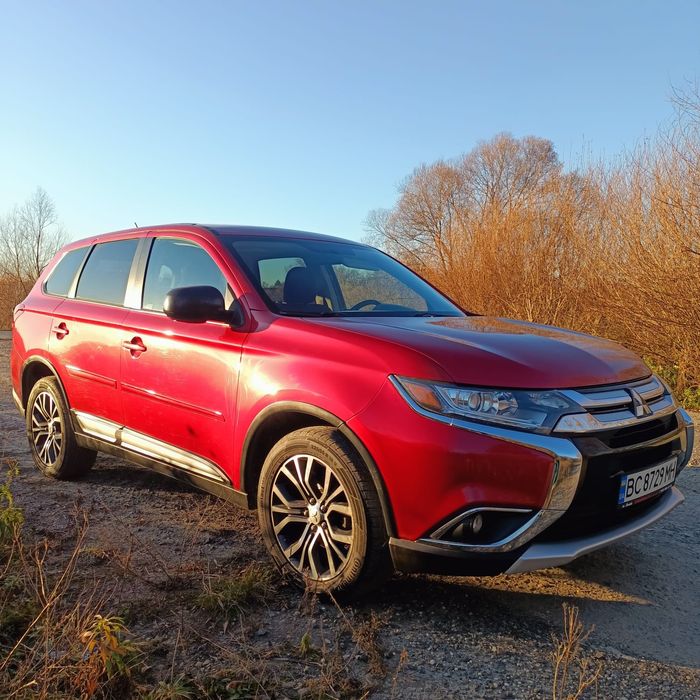 Mitsubishi Outlander Se