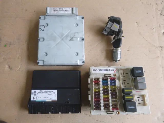 ZESTAW STARTOWY KOMPUTER STACYJKA IMMOBILIZER FORD FOCUS MK1 1.4 16V