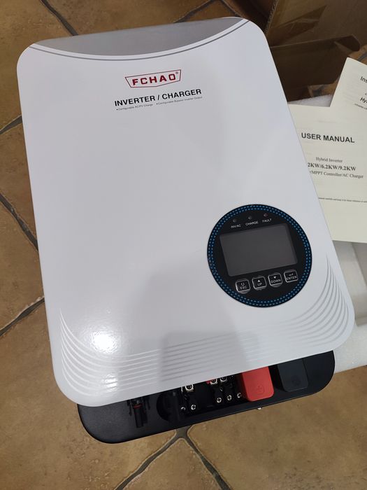 Гібридний сонячний інвертор FCHAO 6.2kW 48V