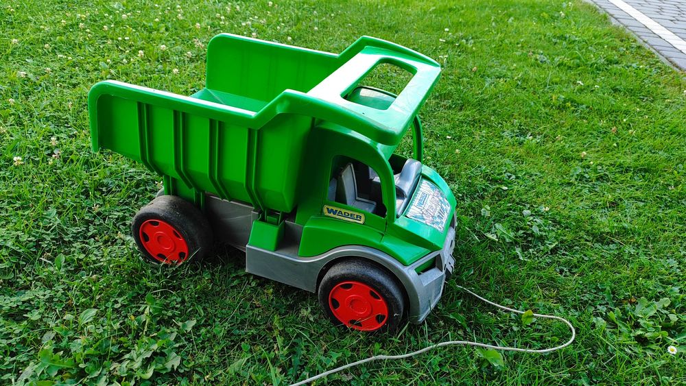 Duże auto wywrotka zabawka