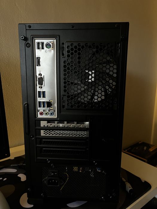 Pc gamer- i5 11gen Rx 5700xt Pronto a jogar