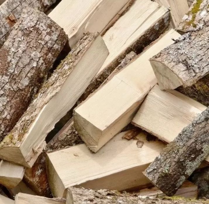 Drewno opałowe rąbane, suche, twarde, mieszane