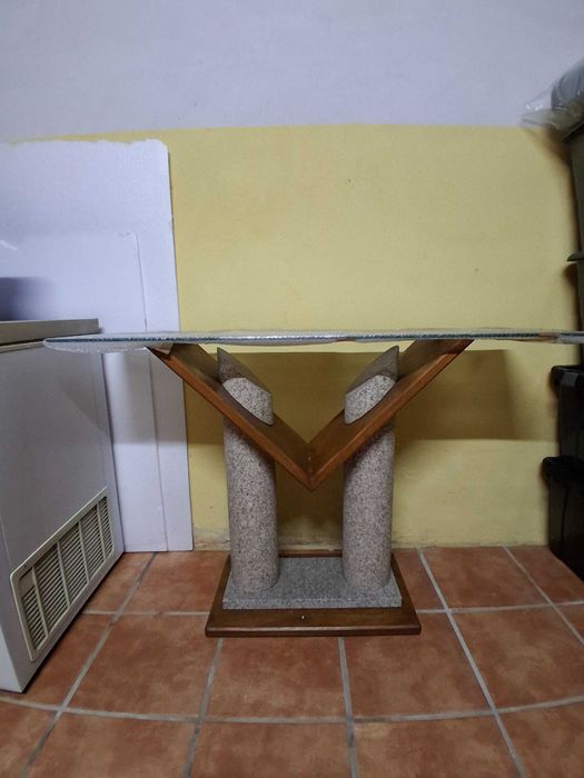 Credência de entrada (consola)