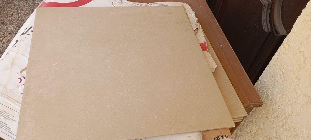 Love Tijoleira de 60,8 por 60,8