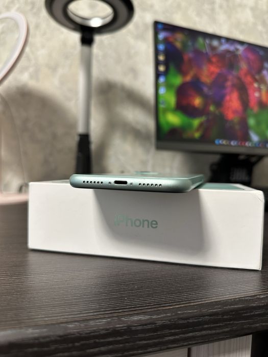 iPhone 11 128Gb | Идеал | Полный комплект | АКБ 81% | Айфон