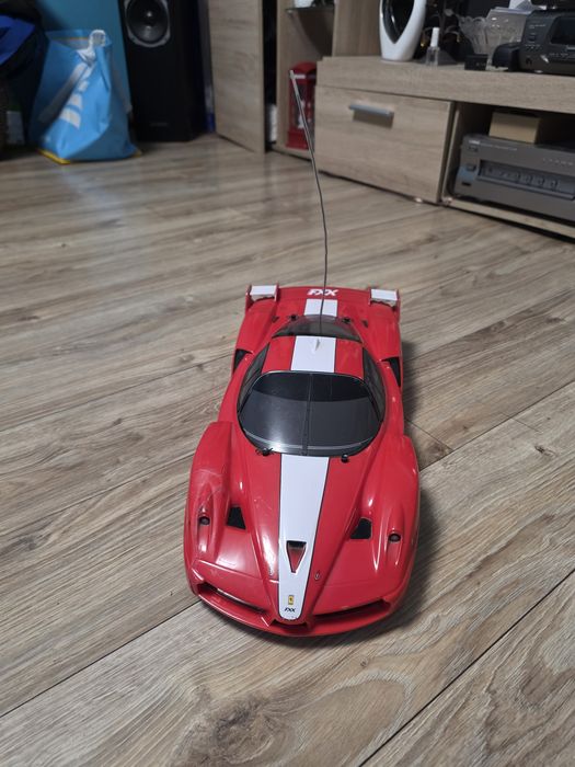 Samochud sterowany Ferari