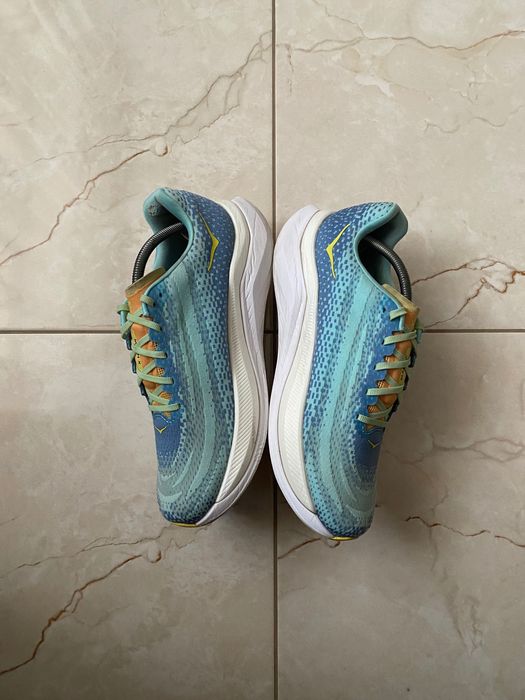 Hoka Mach X (оригінал)