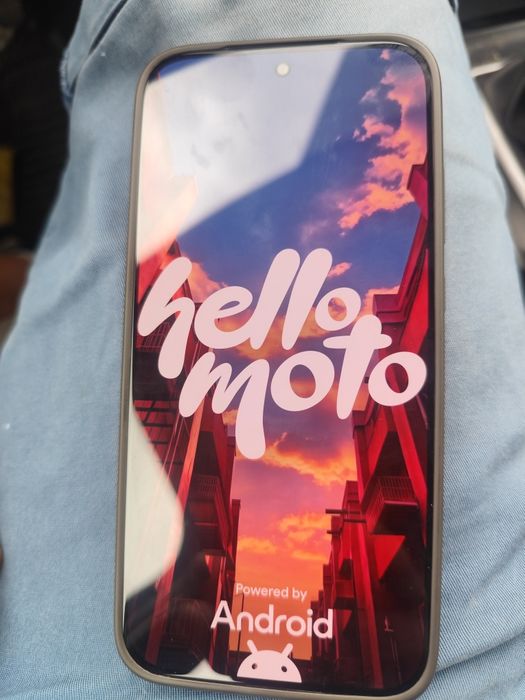 Sprzedam Moto g77 nowy