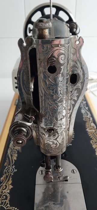 Máquina de Costura Singer Antiga – Modelo 15 Vintage