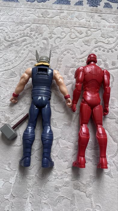 Ігрова фігурка Hasbro Avengers Titan Hero Тор та Залізна людина