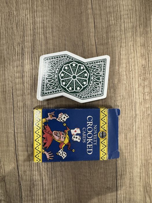 Гральні колекційні карти оригінальний дизайн нові !