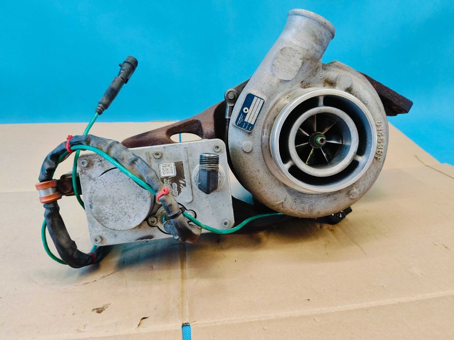 Claas Axion 840 C-Matic 13r 240KM A09 Turbosprężarka Turbina BorgWarne