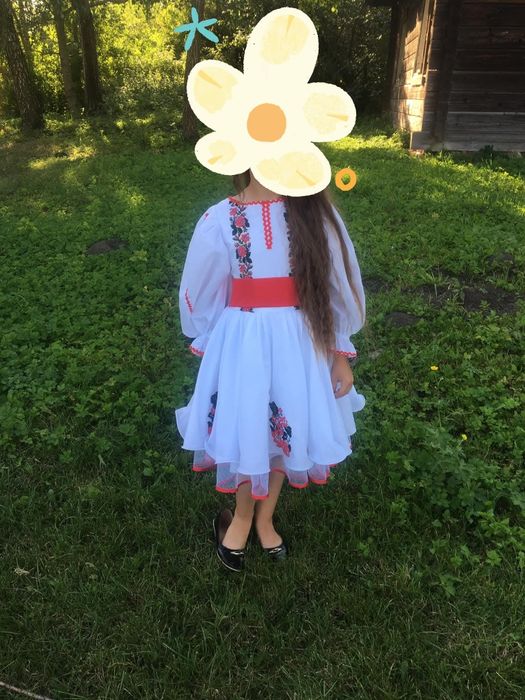 Вишиванка для дівчинки.