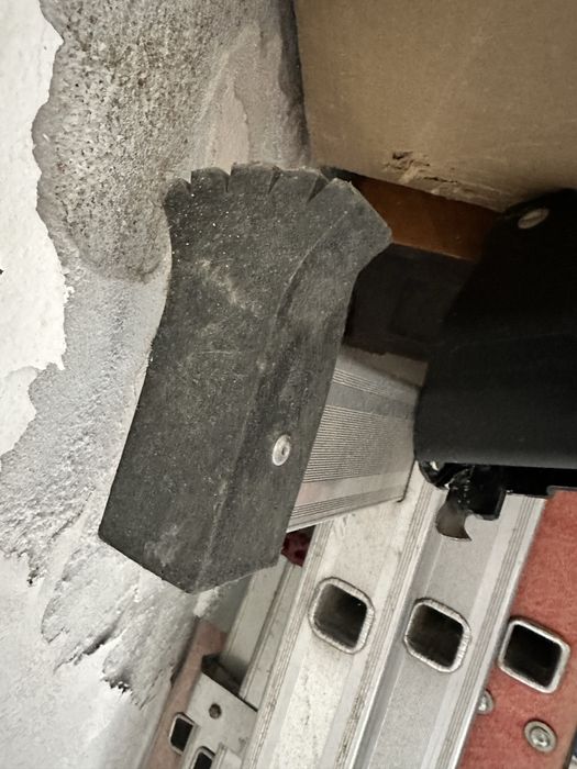 Escada Tripla Alumínio/Fibra