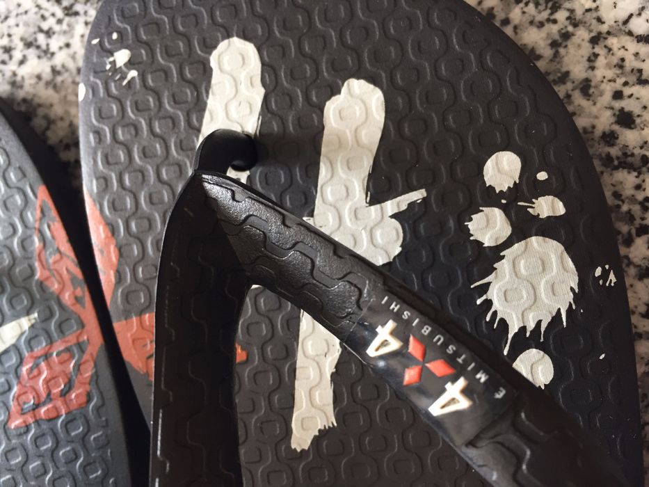 Ipanema Mitsubishi 4x4 número 41 ou 42 chinelos havaianas