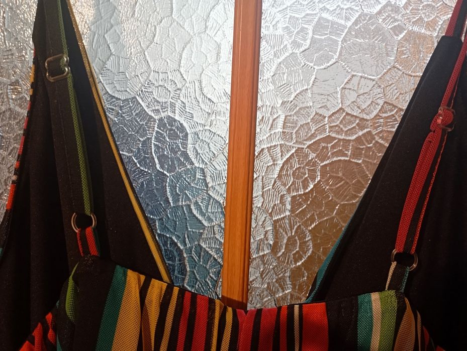 Sukienka kolorowa MIDI