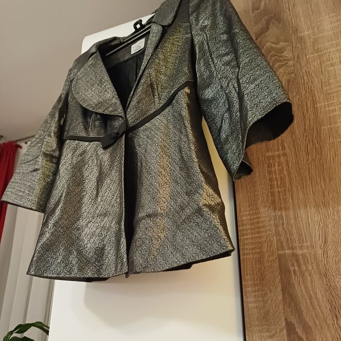 Żakiet srebrny rękaw 3/4