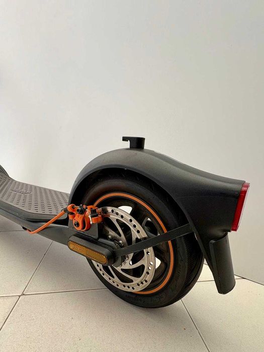 TROTINETE ELÉCTRICA - NINE BOOT F2