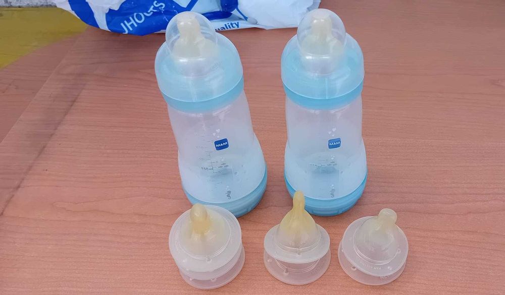 Biberões anti-cólicas marca MAM (biberões, tetinas, chuchas) + oferta