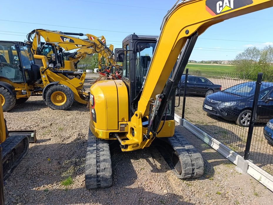 Caterpillar 305E2  Caterpillar CAT 305E2 – stan bardzo dobry, gotowa do pracy