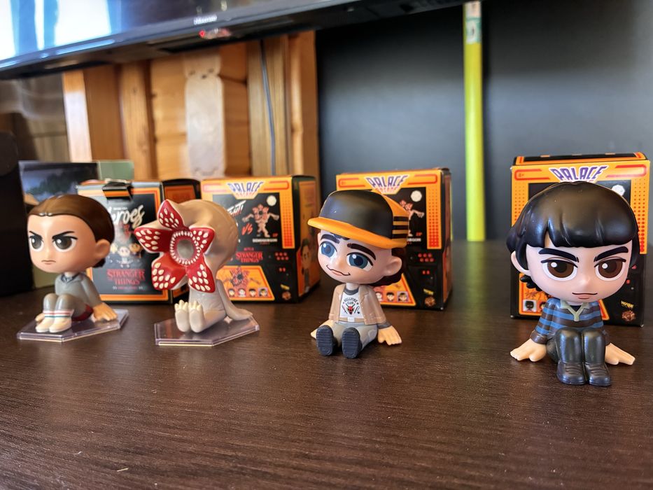 Bonecos stranger things
