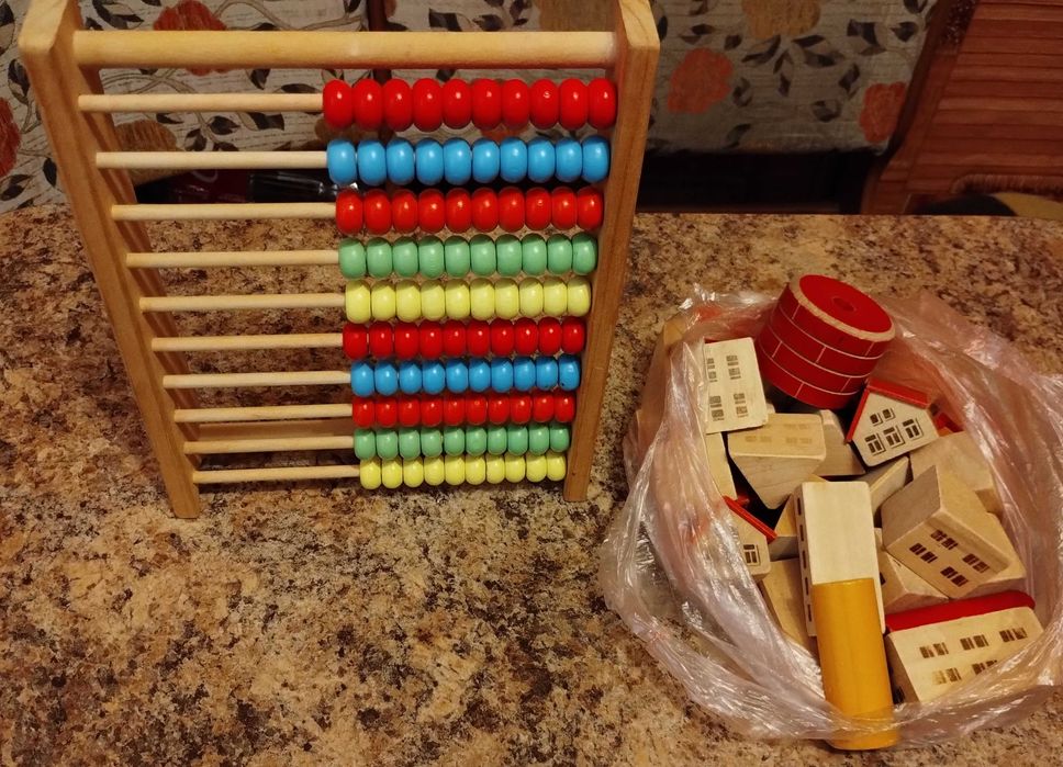 Настільні ігри, піца-твіст, рахівниця, мишоловка, геоборд