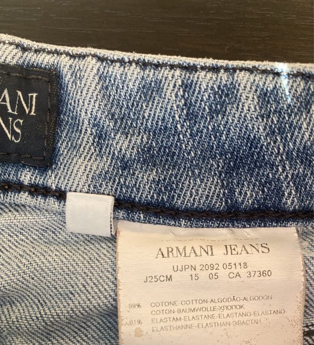 Damskie jeansy marki Armani Jeans