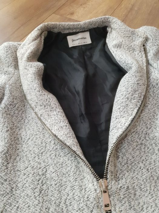 Szary płaszczyk jesienny Stradivarius rozm.M