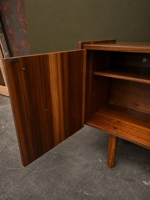 Aparador Mid Century Modern