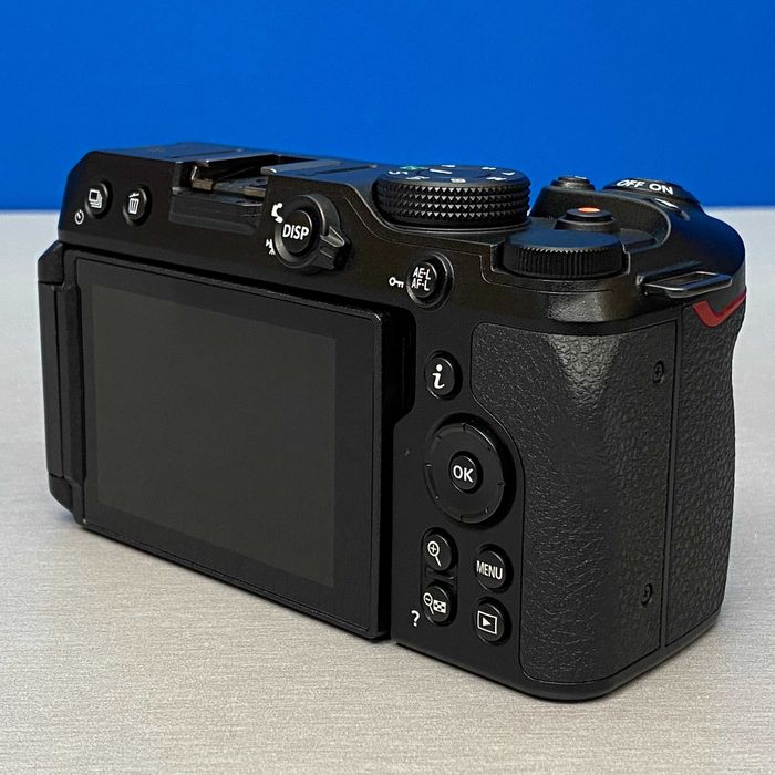Nikon Z30 (Corpo) - 20.9MP