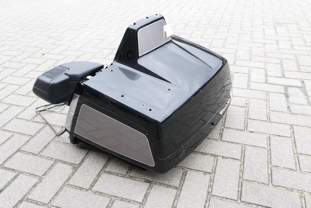 7537 Kufer centralny, obudowa głośnika lampa P Honda Goldwing GL1500