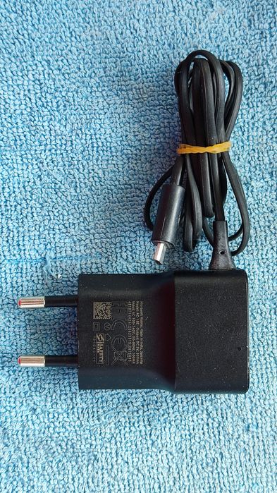 Ładowarka sieciowa micro USB typ B do np. tel  Nokia 5V, 550 mA