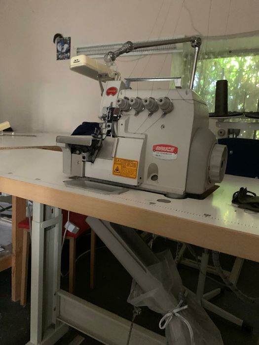 Промисловий 4-нитковий оверлок Bruce BRC-5214D-M03/333