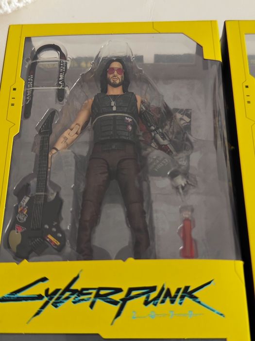 Figuras novas seladas cyberpunk 2077