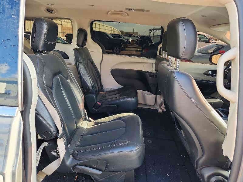 Chrysler Pacifica 2022r