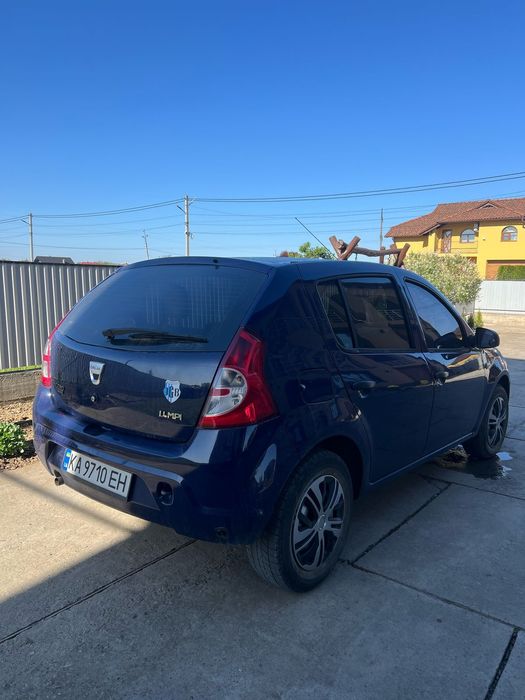 Здам в оренду дачия сандеро1.4,газ бензин...