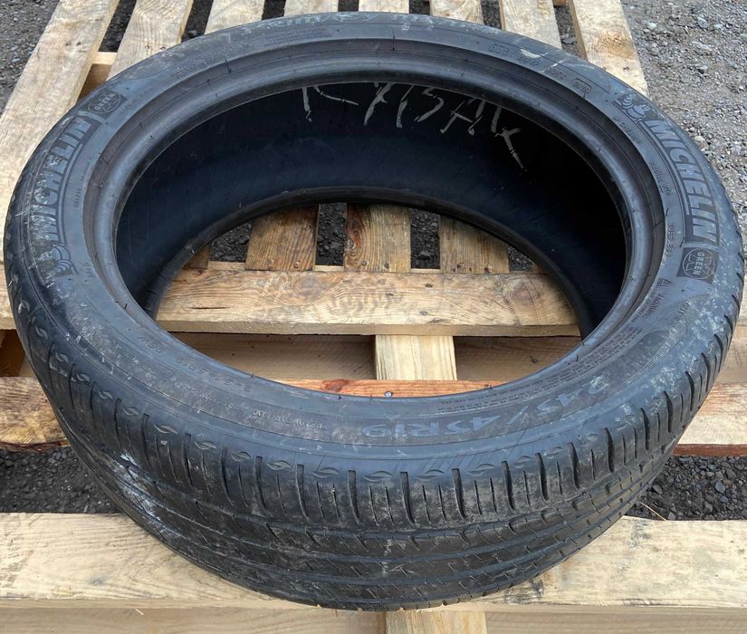 Opona Michelin Primacy mxm4 245/45 R19 M+S