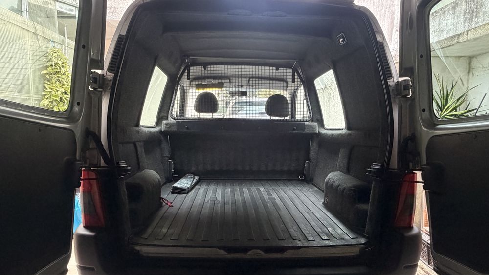 Citroen Berlingo 2 lugares em bom estado