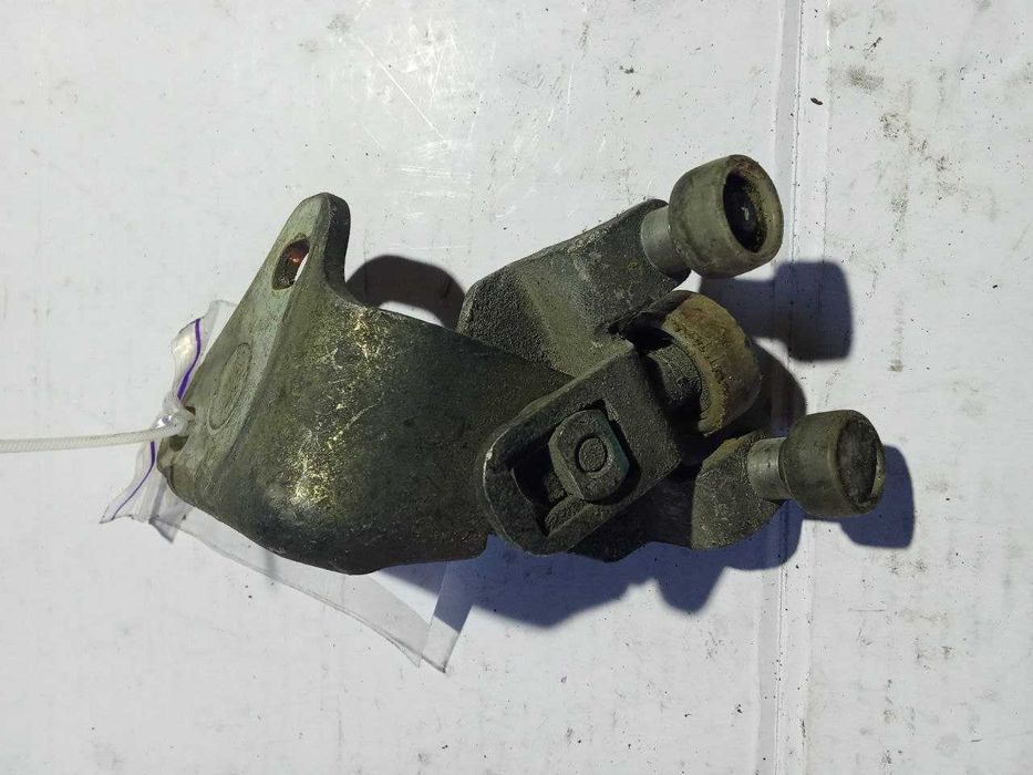 Верхній ролик сдвижної двері Sprinter 901-903 / LT 35