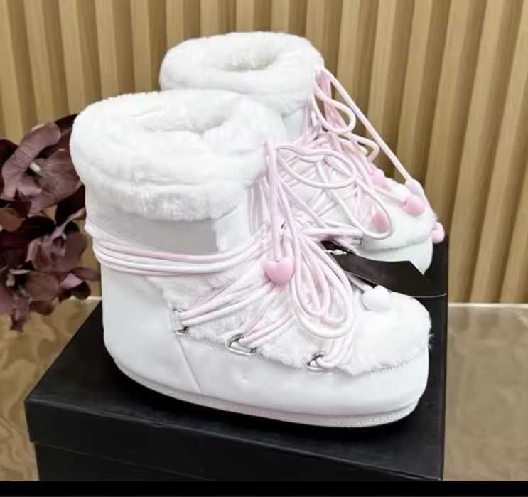 Buty śniegowce Moon Boot z futrem nowe z metkami
