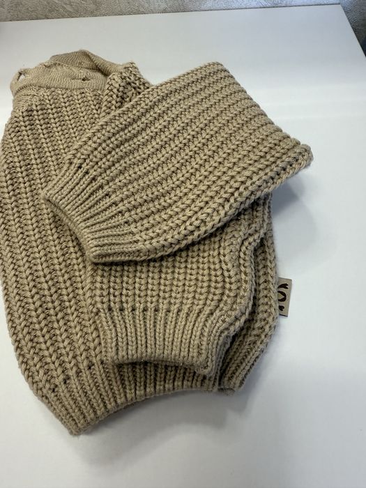 Светер вязанний 68