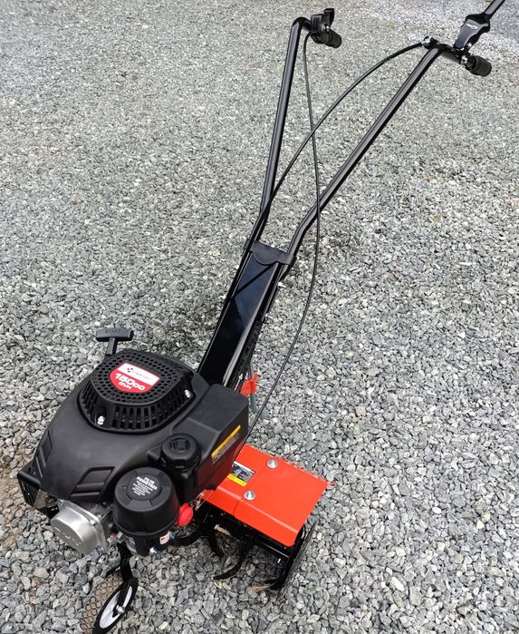 Wypożycz Zagęszczarka Glebogryzarka Aerator Wertykulator Wiertnica
