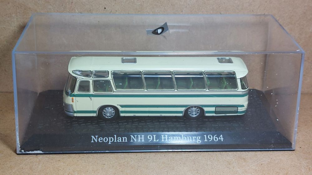 Autocarro Neoplan NH 9L Hamburg 1964