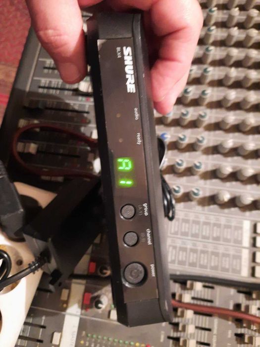 Професійна мікрофонна радіосистема BLX24 SHURE Beta SM58