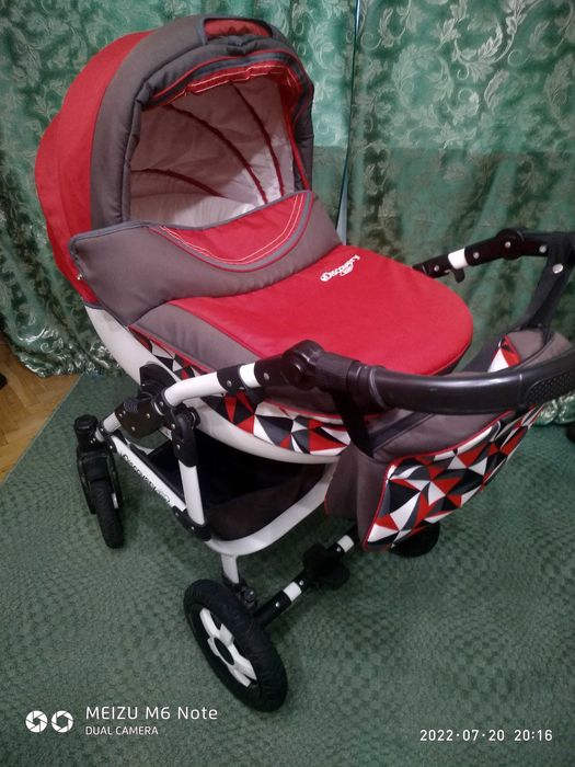Детская коляска для девочки